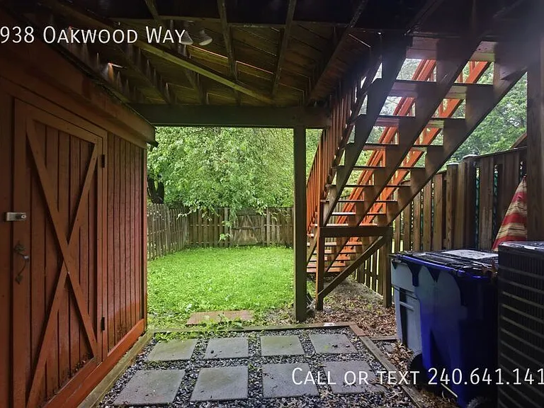 8938 Oakwood Way — Photo 21