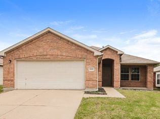 1008 Halifax Ln, Forney, TX 75126