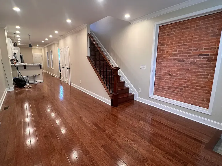 1426 N Broadway — Photo 25