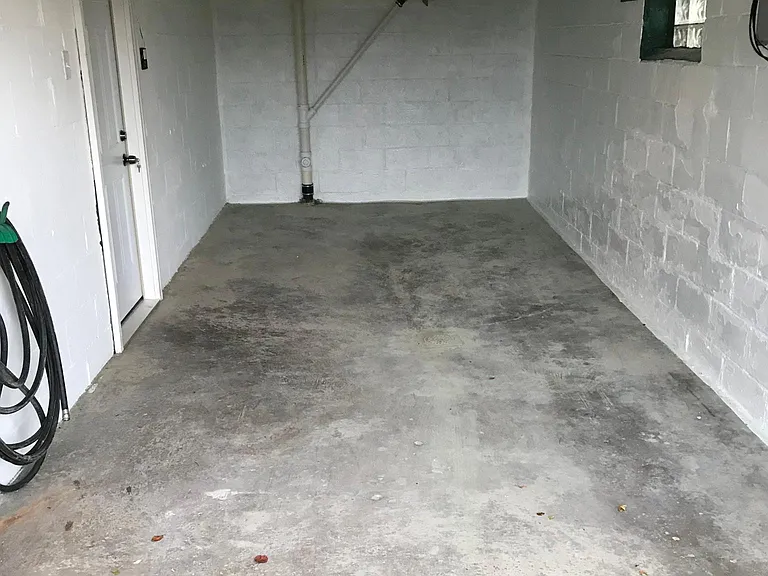 1016 Lindberg Ave — Photo 14