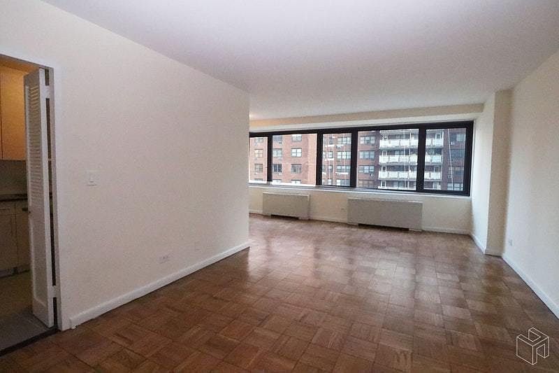 1st image of 444 E 82nd St APT 6C