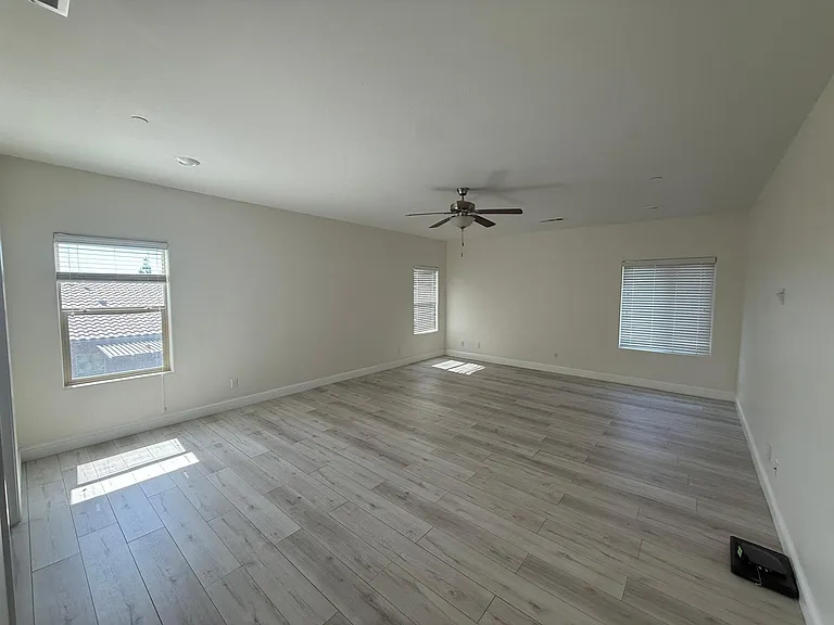 9105 Woodbrook Dr — Photo 20