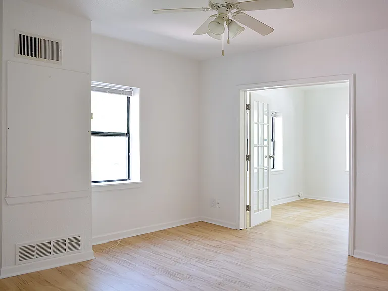 Dining/Living room