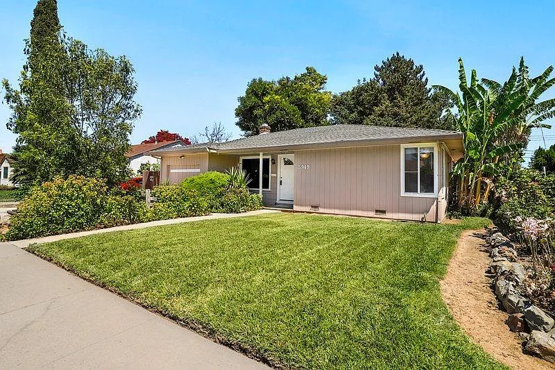 5949 Vista Ave photo 1