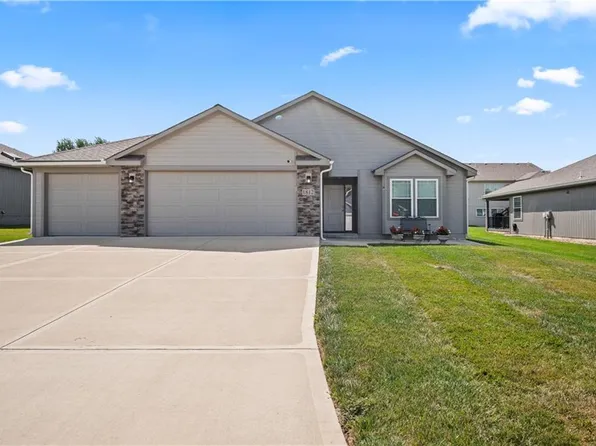 1812 N Crane Ln, Independence, MO 64058