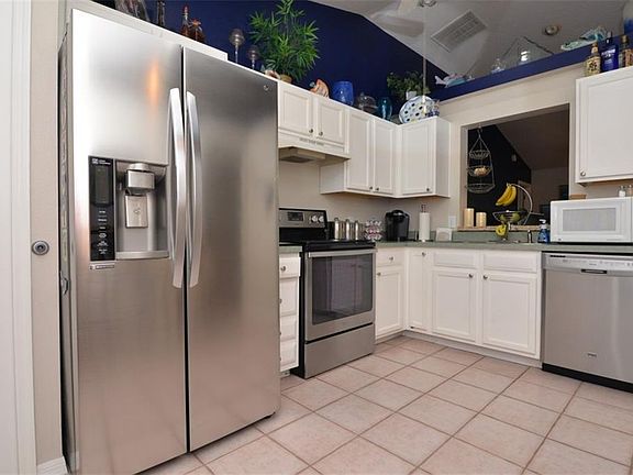 3rd image of 3496 Kayla Cir