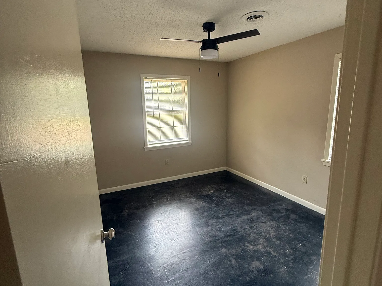 2 bed, $1,250 — Photo 3