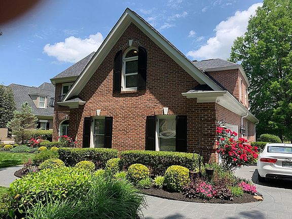 2nd image of 408 Heathermoor Dr