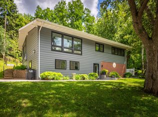 N2022 Valley Rd, La Crosse, WI 54601