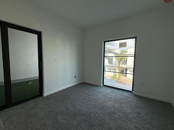 5th image of 2526 Pierce St #2