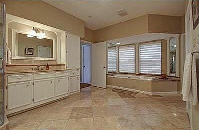 Master Bath Soaking Tub