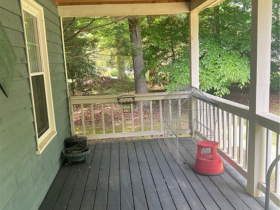 2nd image of 3611 Locust Ct