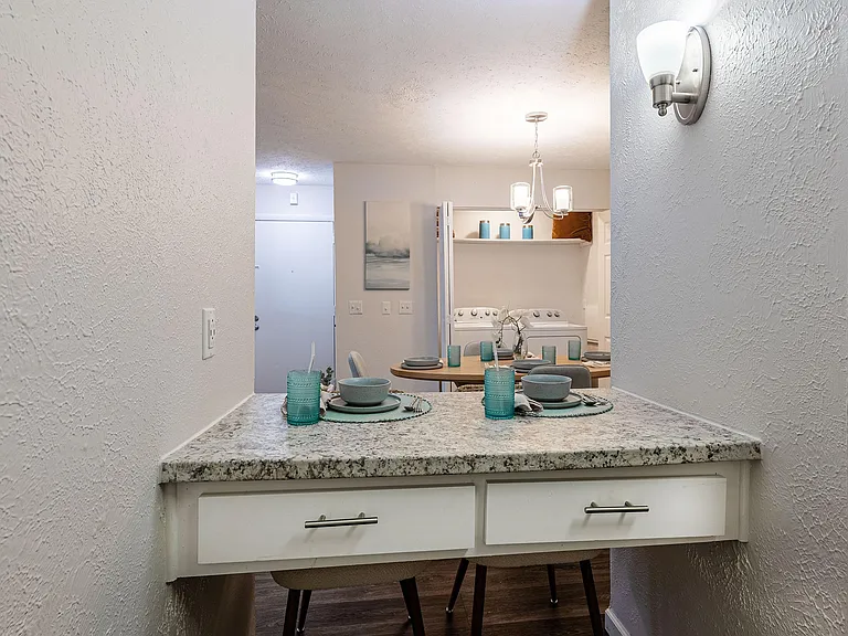 Chase Cove Apartments — Photo 11