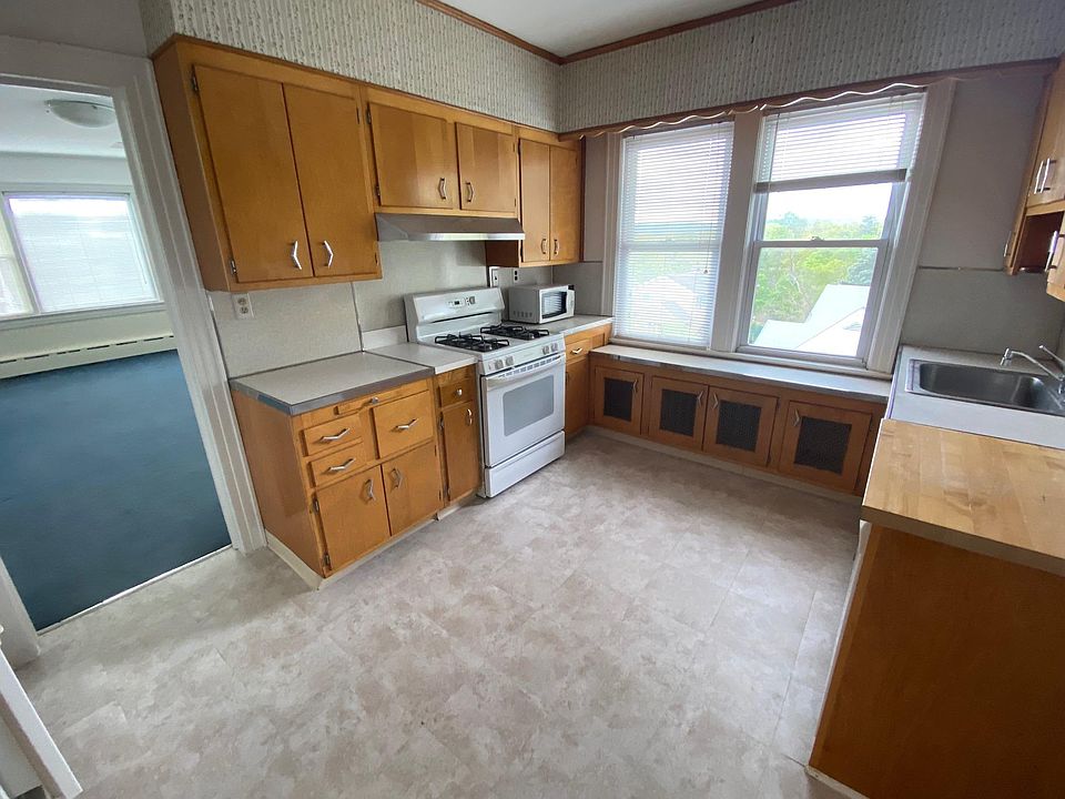 2nd image of 11 Tappan Ave #3