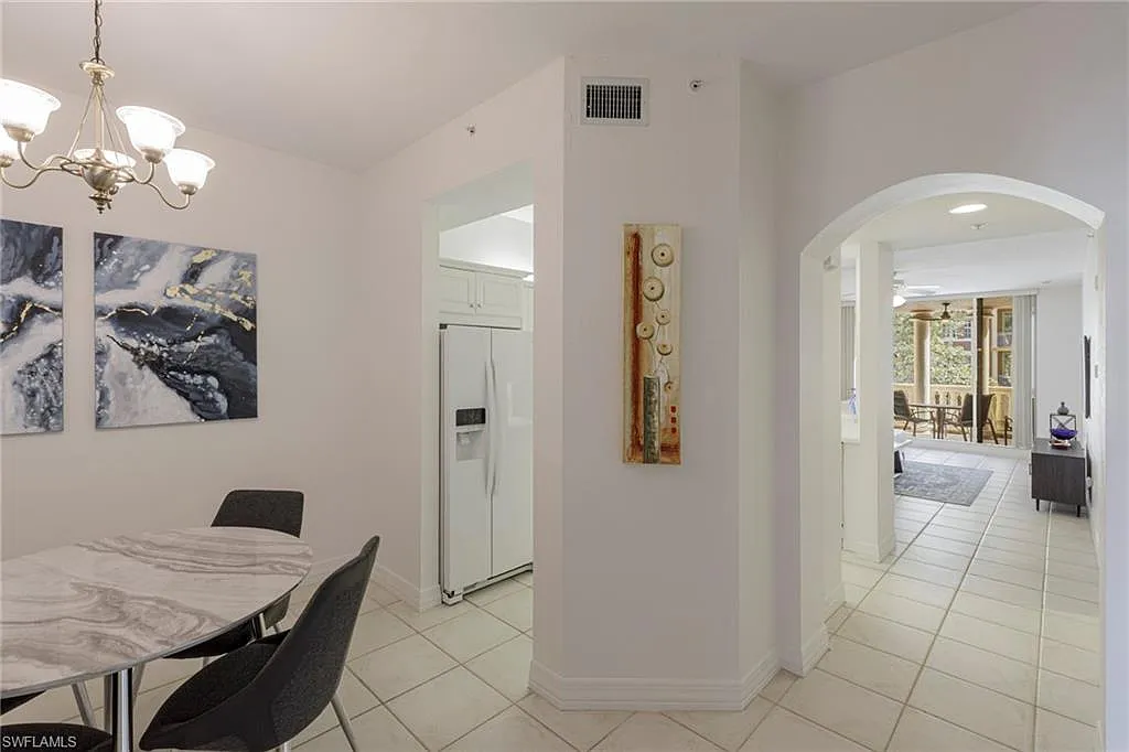 2 bed, 2.0 bath, 1223 sqft, $7,000 — Photo 3