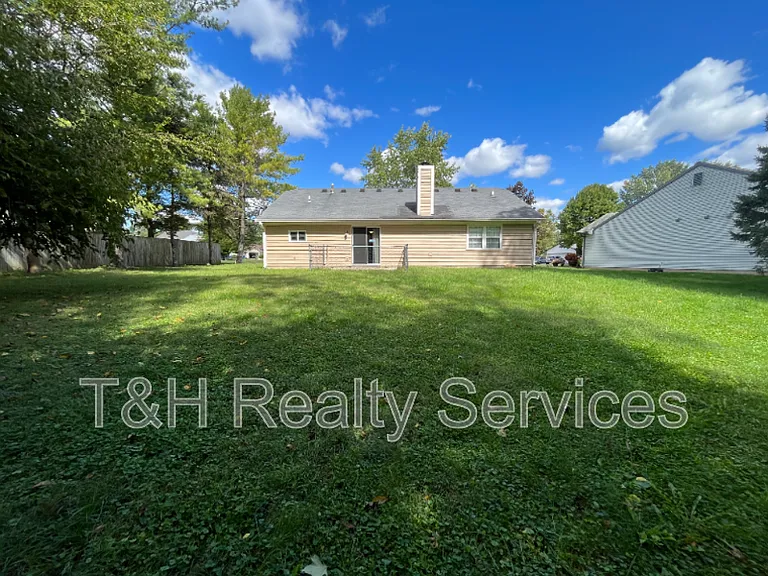 6528 Adamson Ct — Photo 18