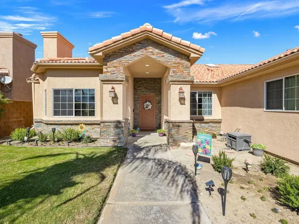 67150 Quijo Rd, Cathedral City, CA 92234