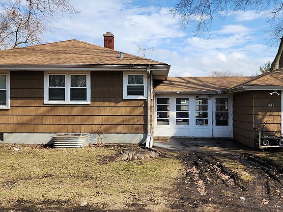 2nd image of 3617 Monroe St