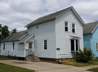 1614 12th Ave, Menominee, MI 49858