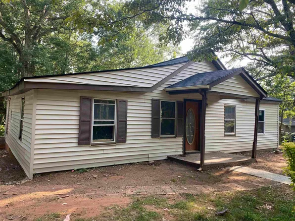 290 Summit St, Cornelia, GA 30531