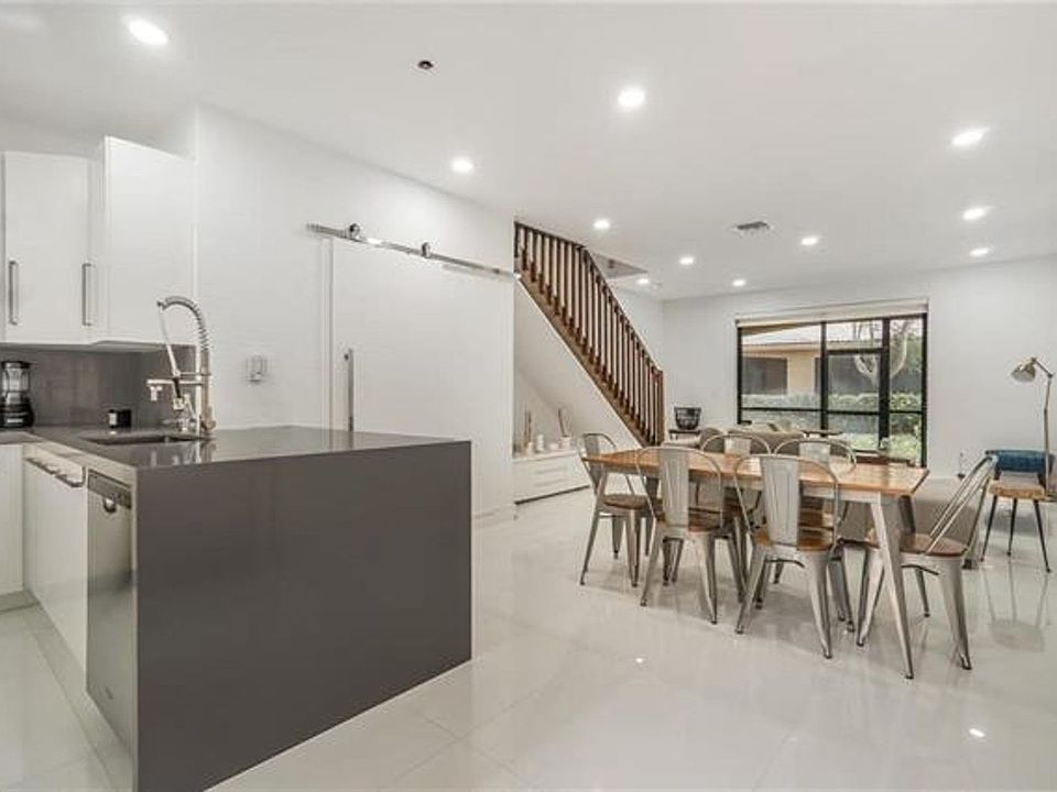 1st image of 4204 Vineyard Cir #Townhouse 2