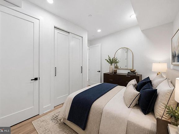 5th image of 2105 M St NE APT 3