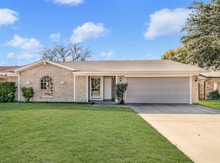 2624 Oakdale Rd, Irving, TX 75060