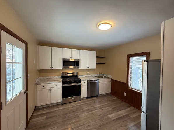 519 Lydia St NE APT 1, Grand Rapids, MI 49503