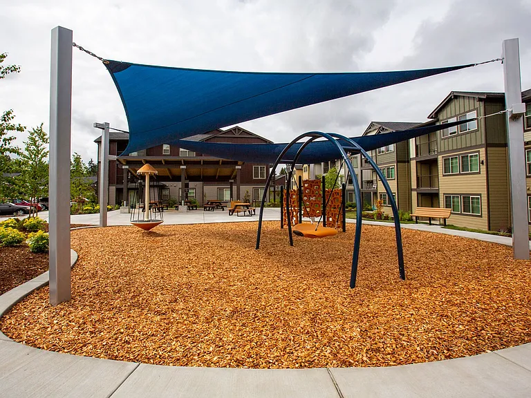 Sawyer Trail Apartments & Townhomes — Photo 10
