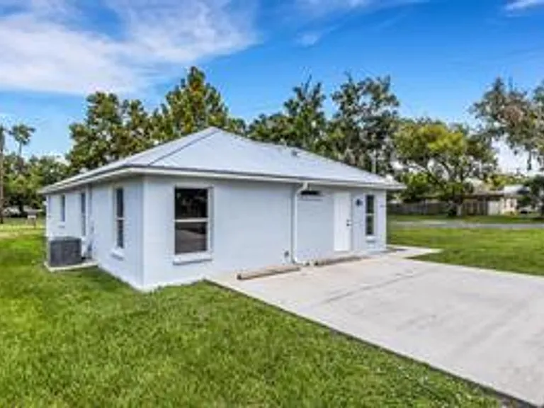 3100 W Reynolds St — Photo 4