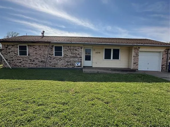 108 Glenhaven Dr, Chickasha, OK 73018