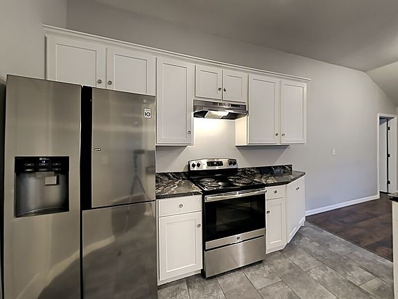 5th image of 2823 NW 18th St