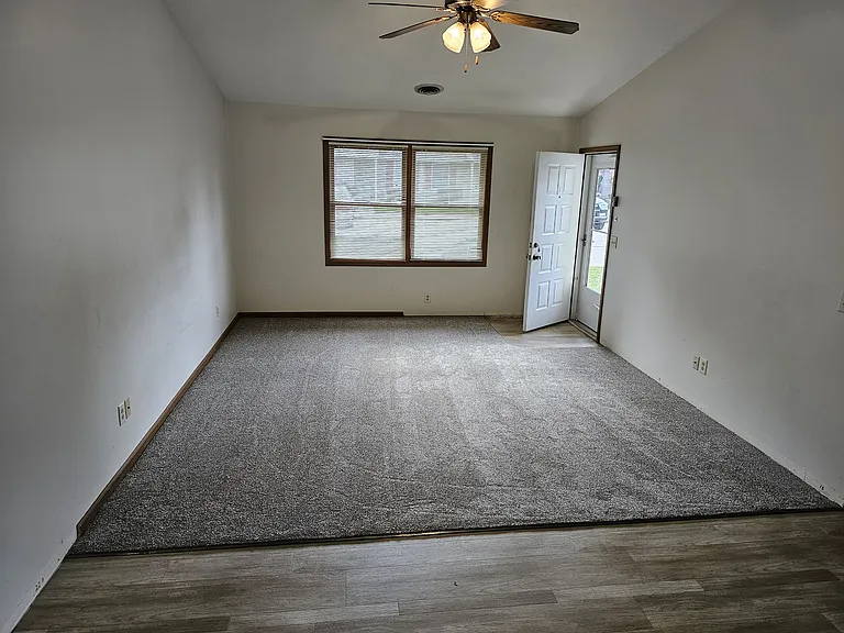 1739 College Manor Dr #A — Photo 3