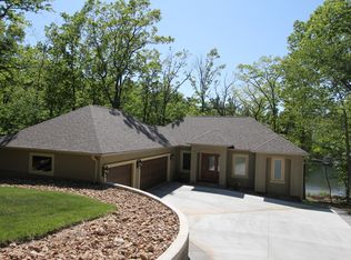 1157 Muirfield Dr, Porto Cima, MO 65079