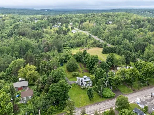 3010 Main St, Hillsborough, NB E4H 2Z2