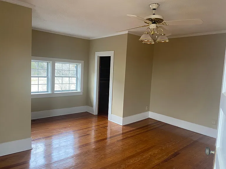 598 Hillcrest St — Photo 17