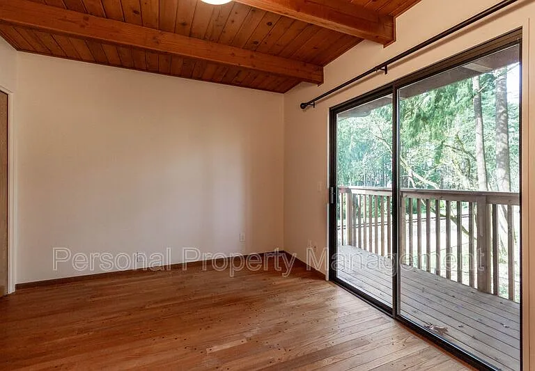 11623 SE Evergreen Hwy — Photo 12
