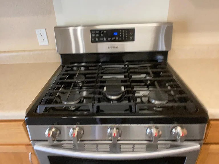 5 burner gas stove