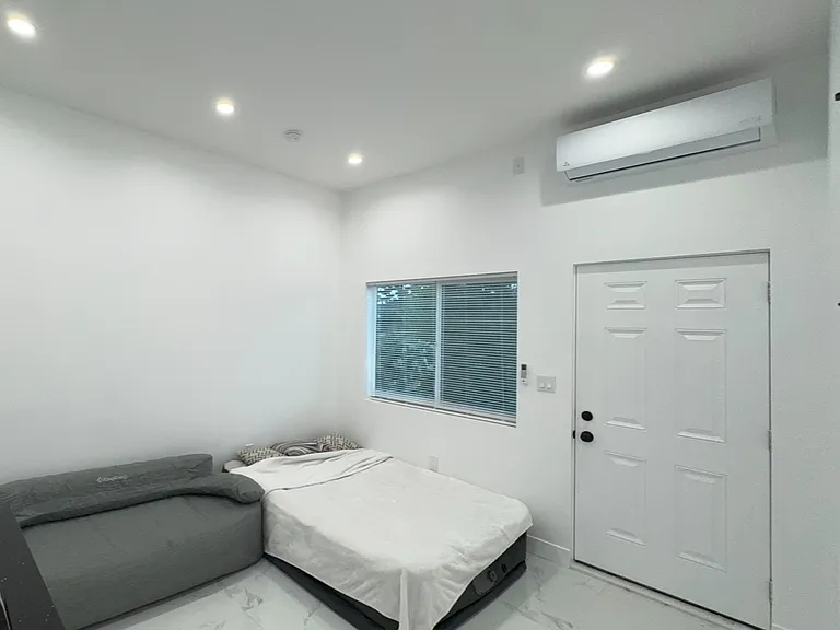 4525 Dunsmore Ave #B — Photo 13
