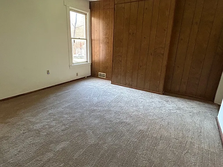 208 W Elizabeth St — Photo 8