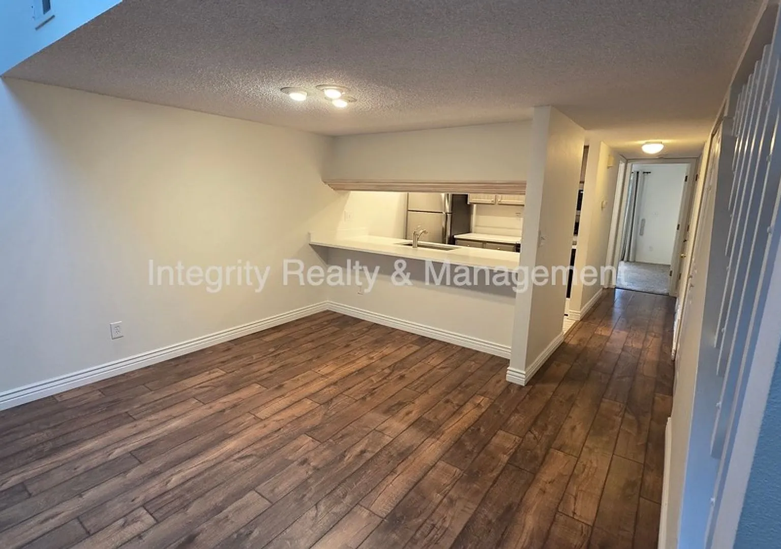 2 Bed/2 Bath, 1238 Sqft - 1782 Trenton St Unit 6 — Photo 4