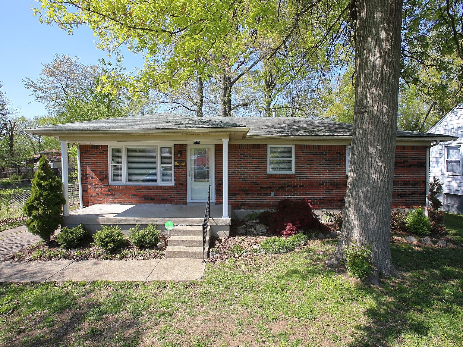 2205 Upper Hunters Trce, Louisville, KY 40216 Zillow