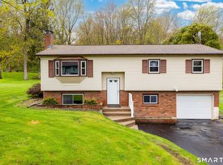 35 Terrace Drive, Montville, CT 06370