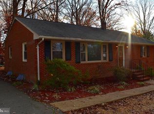 1004 Conway Rd, Fredericksburg, VA 22405