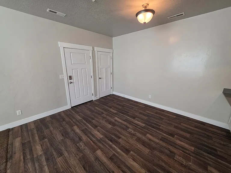 14452 S Selvig Way #203 — Photo 2