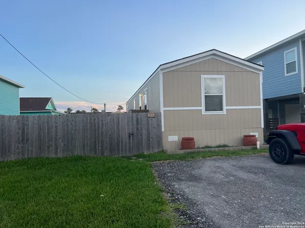 512 Sand Burr Lane, Port Aransas, TX 78373