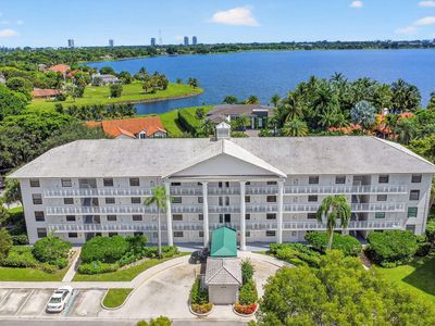 3516 Whitehall Drive #403, West Palm Beach, FL, 33401