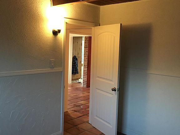 3rd image of 1782 Stratford Dr