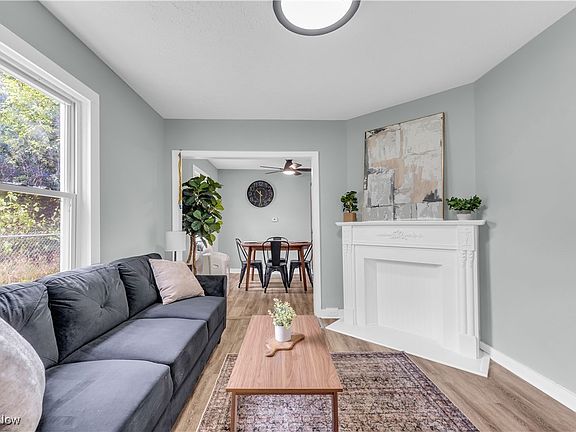 3rd image of 6615 Lawn Ave