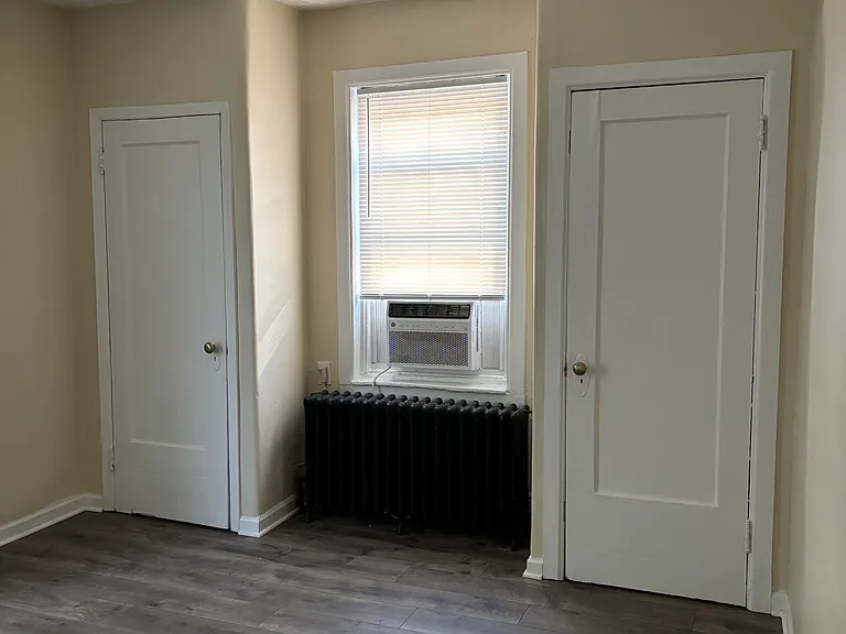 4909 Walnut St #3 — Photo 5